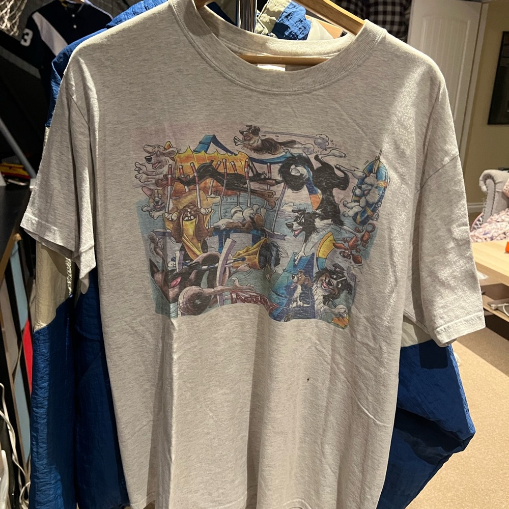 Dogs graphic tee